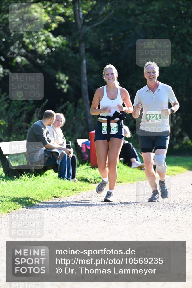 27.09.2026 - 35. Volkslauf durch das schöne Alstertal Dr. Thomas Lammeyer http://msf.ph/oto/10569235 27.09.2026 10:56:46 Laufen 4, 25, 4224 meine-sportfotos.de