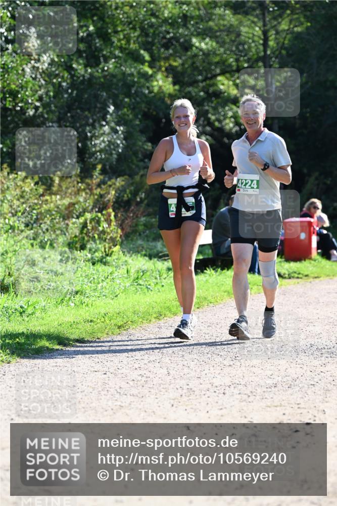27.09.2026 - 35. Volkslauf durch das schöne Alstertal Dr. Thomas Lammeyer http://msf.ph/oto/10569240 27.09.2026 10:56:49 Laufen 4224 meine-sportfotos.de