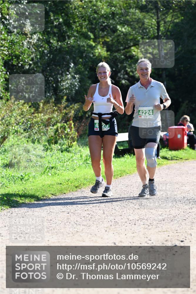 27.09.2026 - 35. Volkslauf durch das schöne Alstertal Dr. Thomas Lammeyer http://msf.ph/oto/10569242 27.09.2026 10:56:49 Laufen 4224 meine-sportfotos.de