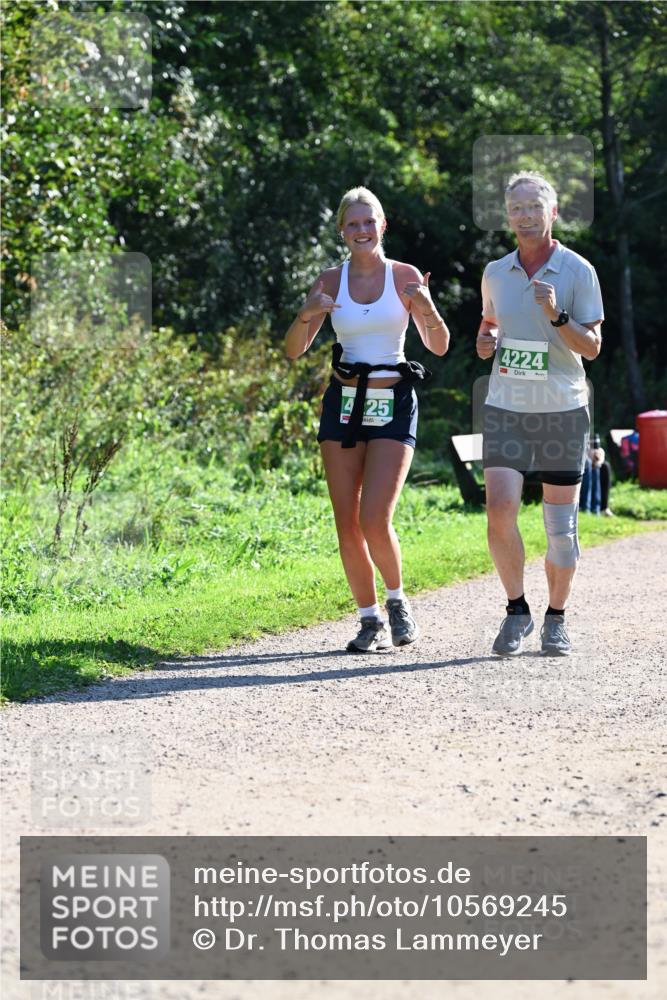 27.09.2026 - 35. Volkslauf durch das schöne Alstertal Dr. Thomas Lammeyer http://msf.ph/oto/10569245 27.09.2026 10:56:50 Laufen 425, 4224 meine-sportfotos.de