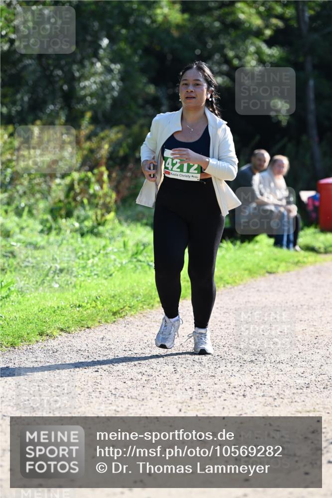 27.09.2026 - 35. Volkslauf durch das schöne Alstertal Dr. Thomas Lammeyer http://msf.ph/oto/10569282 27.09.2026 10:57:08 Laufen 4212 meine-sportfotos.de