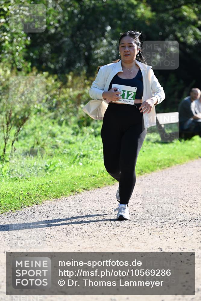 27.09.2026 - 35. Volkslauf durch das schöne Alstertal Dr. Thomas Lammeyer http://msf.ph/oto/10569286 27.09.2026 10:57:08 Laufen 212 meine-sportfotos.de