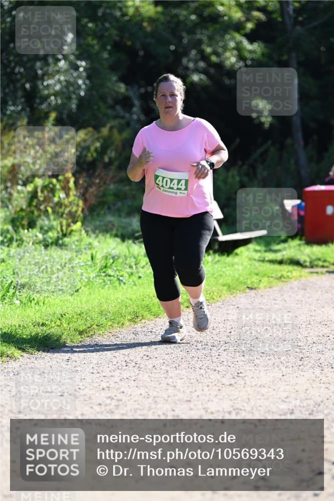 27.09.2026 - 35. Volkslauf durch das schöne Alstertal Dr. Thomas Lammeyer http://msf.ph/oto/10569343 27.09.2026 10:57:32 Laufen 4044 meine-sportfotos.de