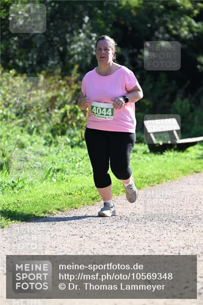 27.09.2026 - 35. Volkslauf durch das schöne Alstertal Dr. Thomas Lammeyer http://msf.ph/oto/10569348 27.09.2026 10:57:33 Laufen 4044 meine-sportfotos.de