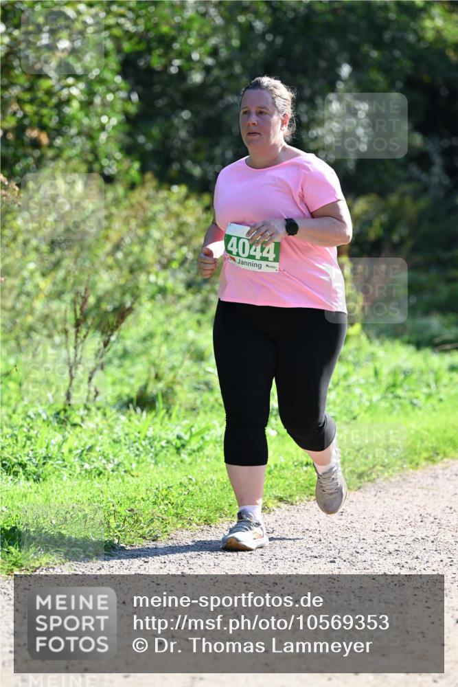 27.09.2026 - 35. Volkslauf durch das schöne Alstertal Dr. Thomas Lammeyer http://msf.ph/oto/10569353 27.09.2026 10:57:34 Laufen 4044 meine-sportfotos.de