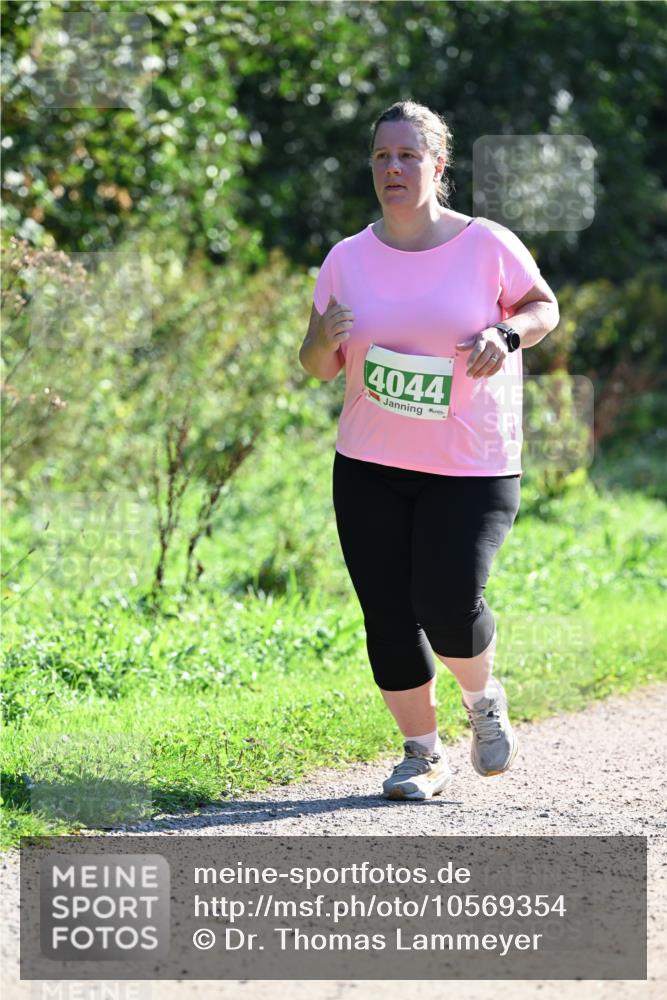 27.09.2026 - 35. Volkslauf durch das schöne Alstertal Dr. Thomas Lammeyer http://msf.ph/oto/10569354 27.09.2026 10:57:34 Laufen 4044 meine-sportfotos.de