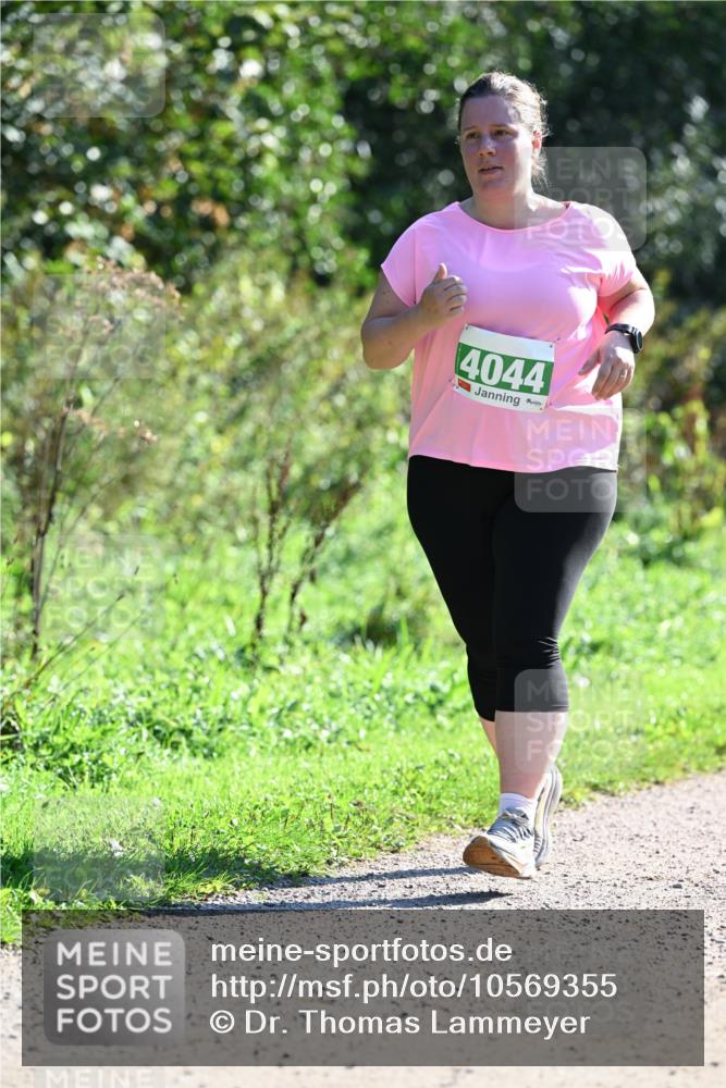 27.09.2026 - 35. Volkslauf durch das schöne Alstertal Dr. Thomas Lammeyer http://msf.ph/oto/10569355 27.09.2026 10:57:34 Laufen 4044 meine-sportfotos.de