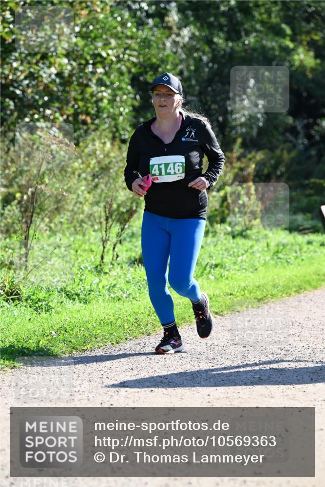 27.09.2026 - 35. Volkslauf durch das schöne Alstertal Dr. Thomas Lammeyer http://msf.ph/oto/10569363 27.09.2026 10:57:39 Laufen 4146 meine-sportfotos.de