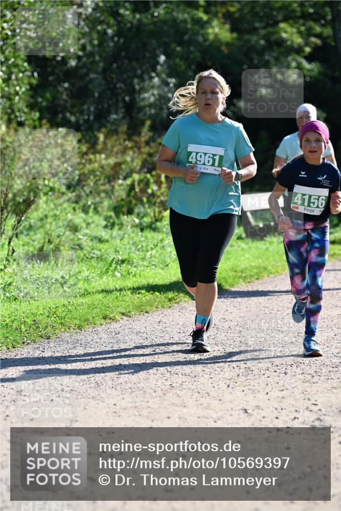 27.09.2026 - 35. Volkslauf durch das schöne Alstertal Dr. Thomas Lammeyer http://msf.ph/oto/10569397 27.09.2026 10:57:48 Laufen 4961, 4156 meine-sportfotos.de