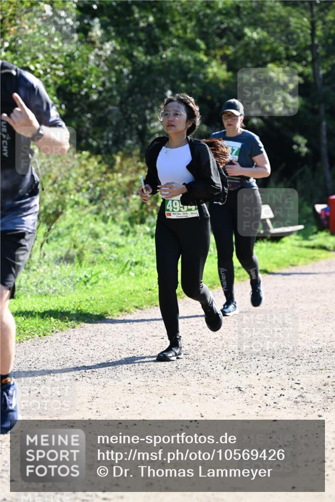 27.09.2026 - 35. Volkslauf durch das schöne Alstertal Dr. Thomas Lammeyer http://msf.ph/oto/10569426 27.09.2026 10:57:53 Laufen 495 meine-sportfotos.de