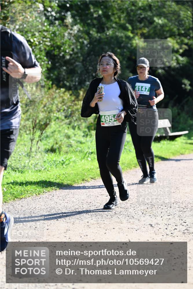 27.09.2026 - 35. Volkslauf durch das schöne Alstertal Dr. Thomas Lammeyer http://msf.ph/oto/10569427 27.09.2026 10:57:53 Laufen 4954, 4147 meine-sportfotos.de