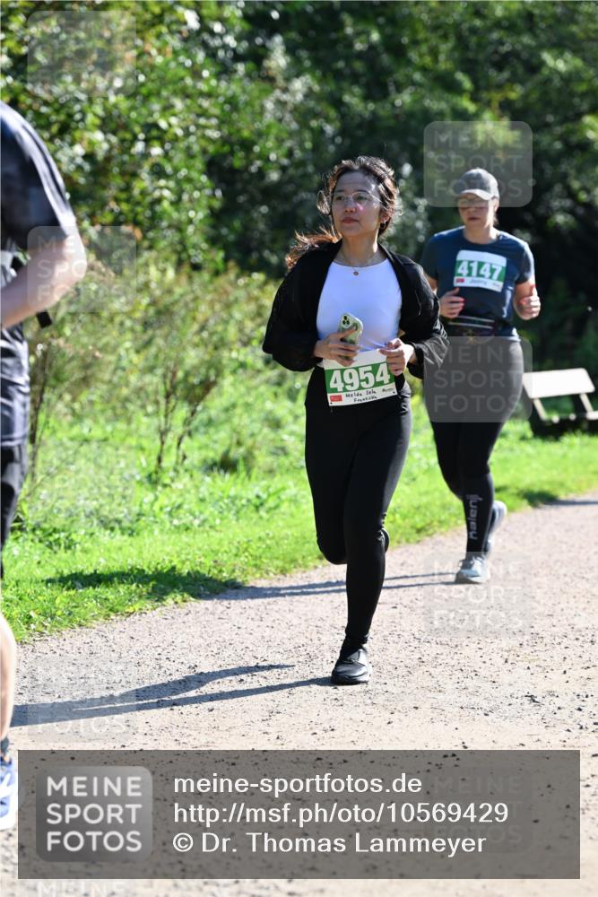 27.09.2026 - 35. Volkslauf durch das schöne Alstertal Dr. Thomas Lammeyer http://msf.ph/oto/10569429 27.09.2026 10:57:54 Laufen 4954, 4147 meine-sportfotos.de