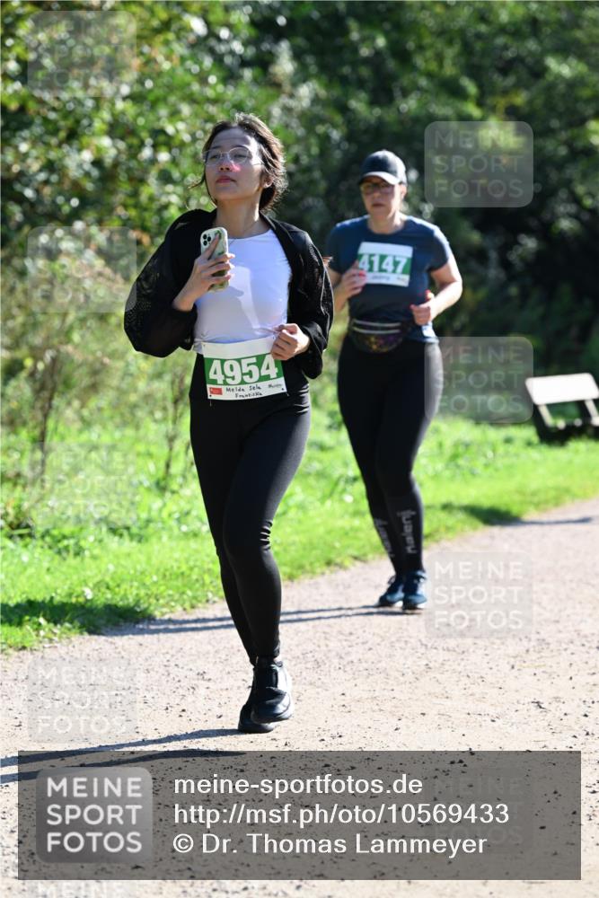 27.09.2026 - 35. Volkslauf durch das schöne Alstertal Dr. Thomas Lammeyer http://msf.ph/oto/10569433 27.09.2026 10:57:54 Laufen 4954, 4147 meine-sportfotos.de