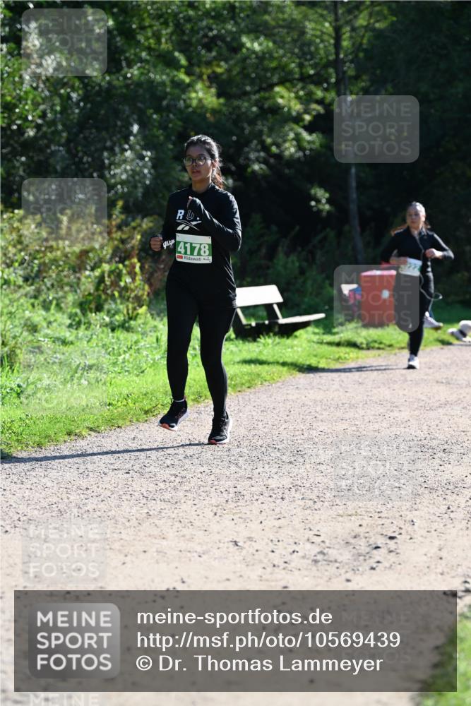 27.09.2026 - 35. Volkslauf durch das schöne Alstertal Dr. Thomas Lammeyer http://msf.ph/oto/10569439 27.09.2026 10:57:56 Laufen 4178 meine-sportfotos.de
