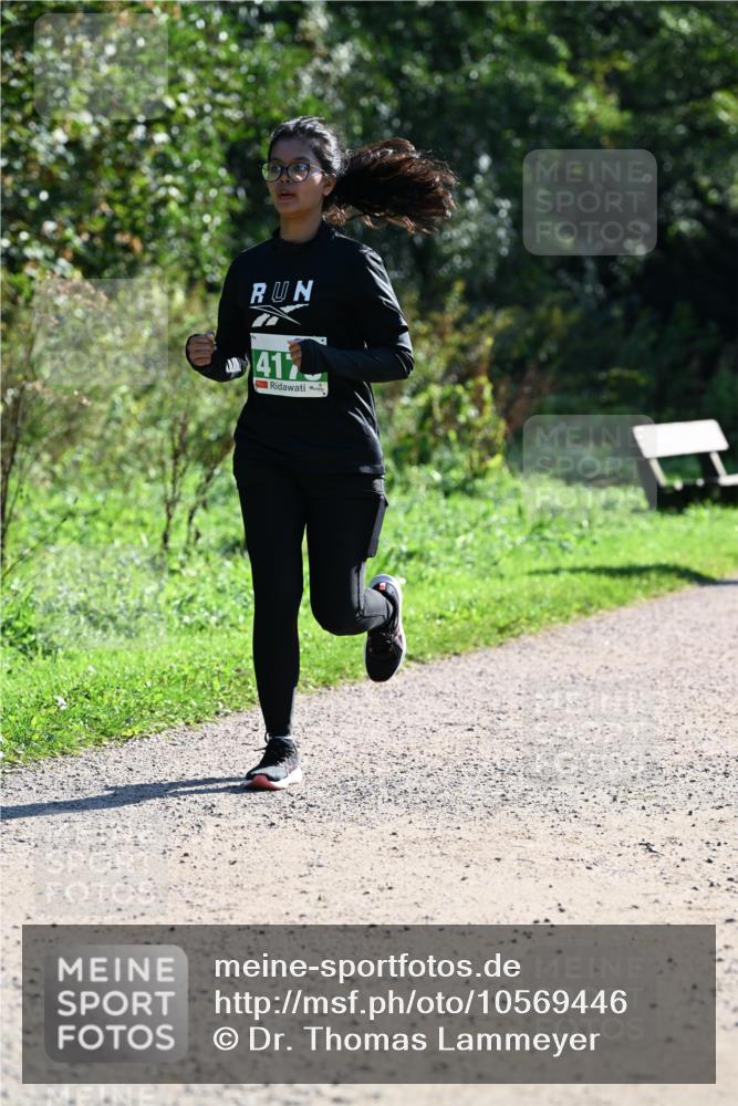 27.09.2026 - 35. Volkslauf durch das schöne Alstertal Dr. Thomas Lammeyer http://msf.ph/oto/10569446 27.09.2026 10:57:57 Laufen 417 meine-sportfotos.de