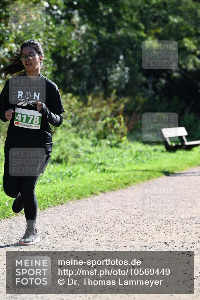 27.09.2026 - 35. Volkslauf durch das schöne Alstertal Dr. Thomas Lammeyer http://msf.ph/oto/10569449 27.09.2026 10:57:57 Laufen 4178 meine-sportfotos.de