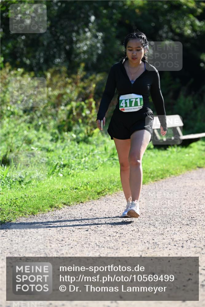 27.09.2026 - 35. Volkslauf durch das schöne Alstertal Dr. Thomas Lammeyer http://msf.ph/oto/10569499 27.09.2026 10:58:09 Laufen 4171 meine-sportfotos.de