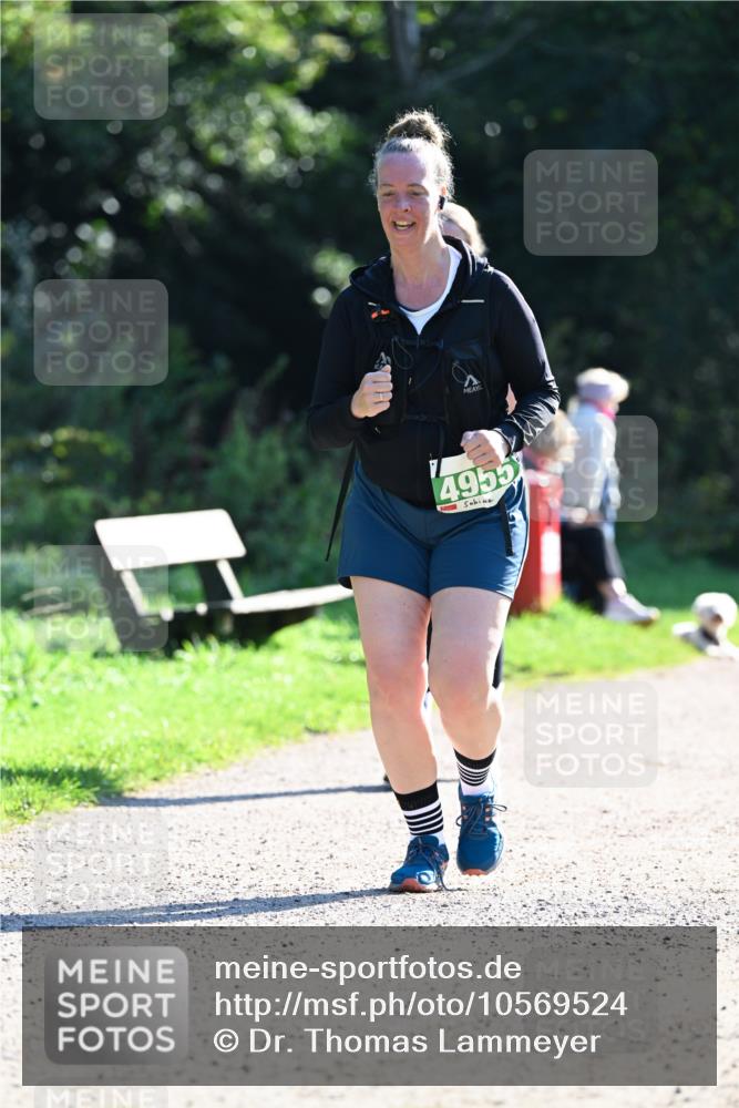 27.09.2026 - 35. Volkslauf durch das schöne Alstertal Dr. Thomas Lammeyer http://msf.ph/oto/10569524 27.09.2026 10:58:20 Laufen 4955 meine-sportfotos.de