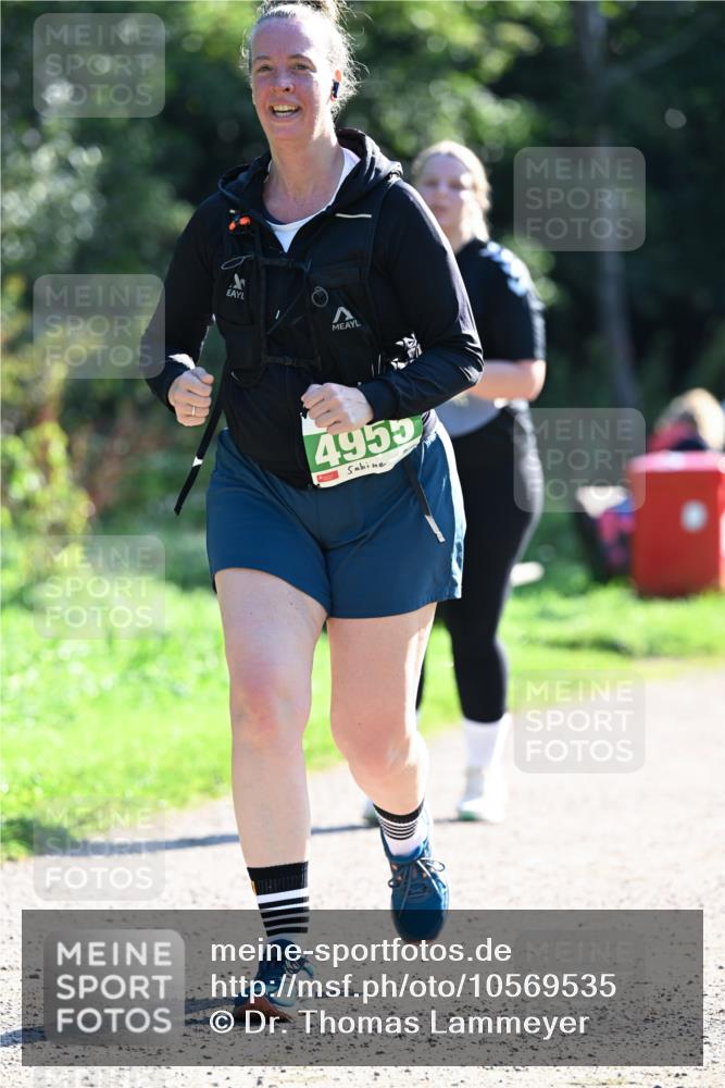 27.09.2026 - 35. Volkslauf durch das schöne Alstertal Dr. Thomas Lammeyer http://msf.ph/oto/10569535 27.09.2026 10:58:21 Laufen 4955 meine-sportfotos.de
