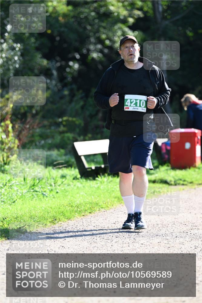 27.09.2026 - 35. Volkslauf durch das schöne Alstertal Dr. Thomas Lammeyer http://msf.ph/oto/10569589 27.09.2026 10:58:42 Laufen 4210 meine-sportfotos.de