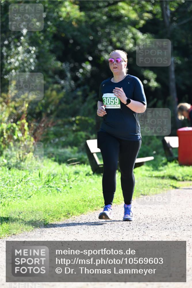 27.09.2026 - 35. Volkslauf durch das schöne Alstertal Dr. Thomas Lammeyer http://msf.ph/oto/10569603 27.09.2026 10:58:54 Laufen 3059 meine-sportfotos.de