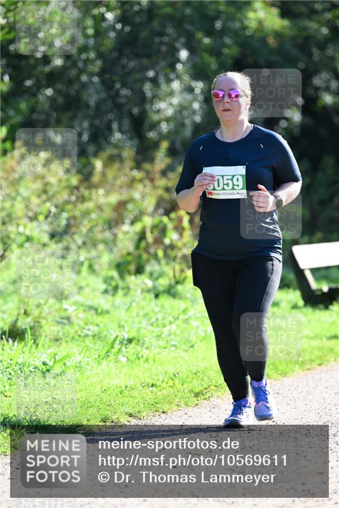 27.09.2026 - 35. Volkslauf durch das schöne Alstertal Dr. Thomas Lammeyer http://msf.ph/oto/10569611 27.09.2026 10:58:55 Laufen 059 meine-sportfotos.de