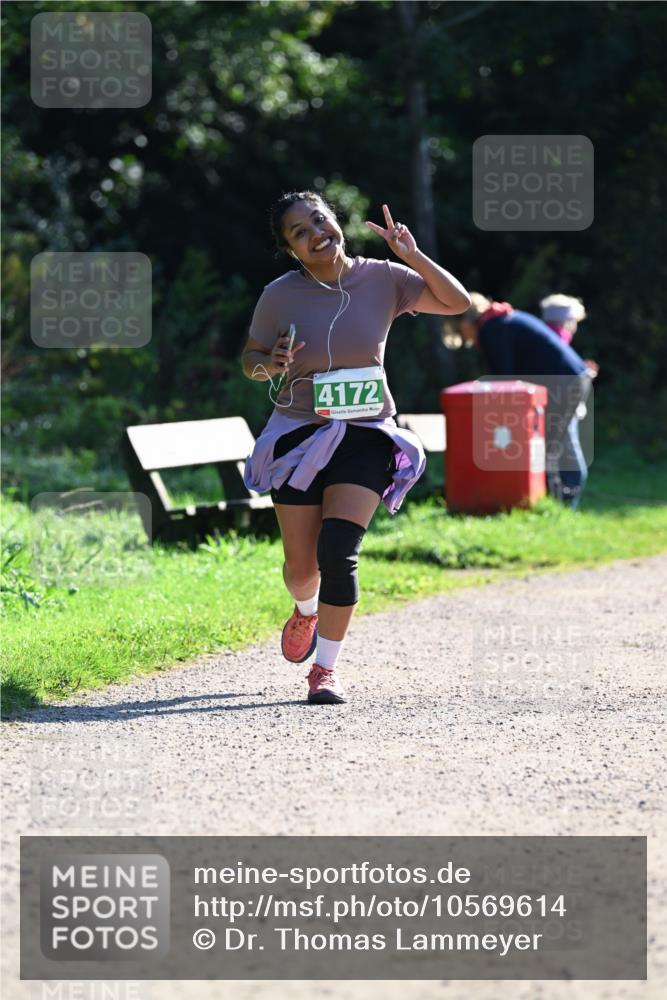 27.09.2026 - 35. Volkslauf durch das schöne Alstertal Dr. Thomas Lammeyer http://msf.ph/oto/10569614 27.09.2026 10:58:57 Laufen 4172 meine-sportfotos.de