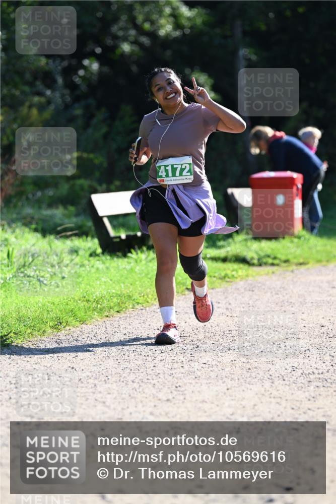 27.09.2026 - 35. Volkslauf durch das schöne Alstertal Dr. Thomas Lammeyer http://msf.ph/oto/10569616 27.09.2026 10:58:58 Laufen 4172 meine-sportfotos.de
