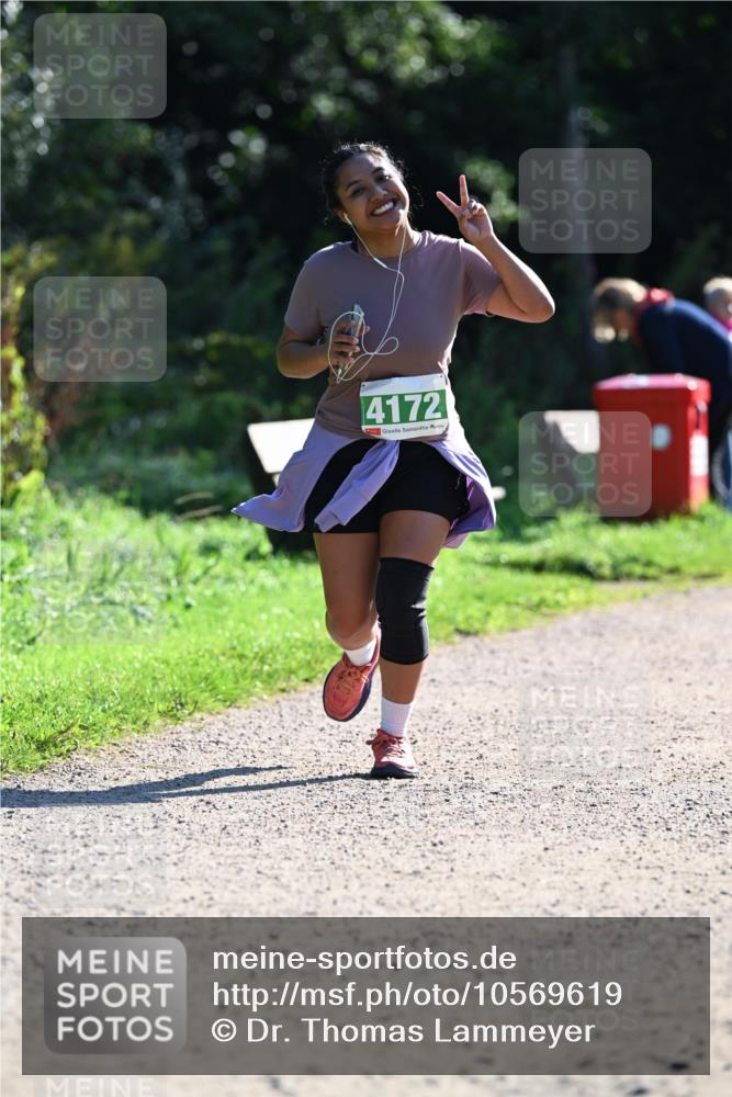 27.09.2026 - 35. Volkslauf durch das schöne Alstertal Dr. Thomas Lammeyer http://msf.ph/oto/10569619 27.09.2026 10:58:58 Laufen 4172 meine-sportfotos.de