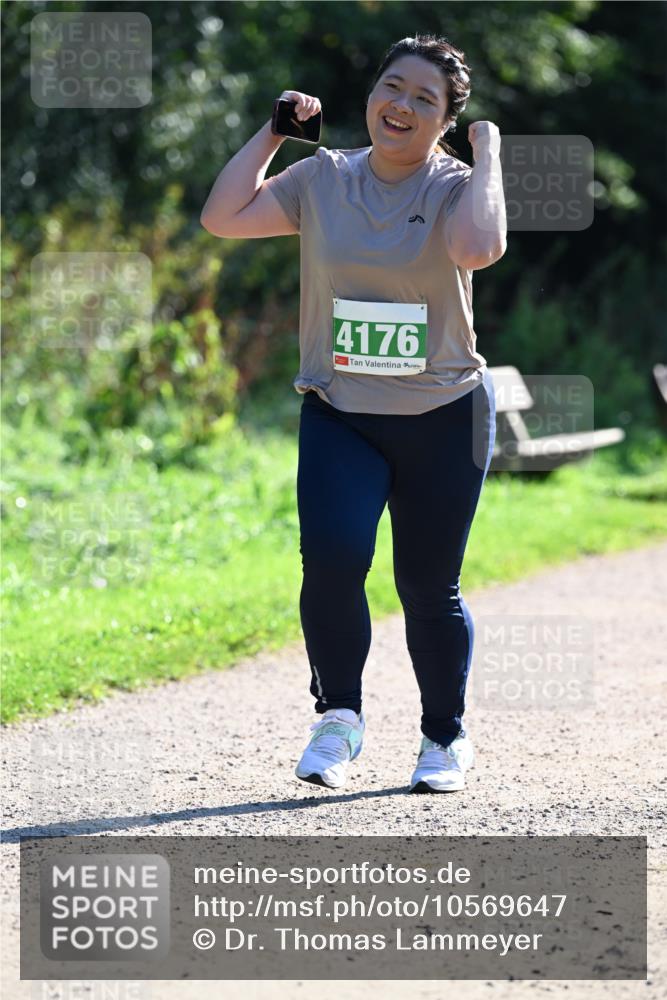 27.09.2026 - 35. Volkslauf durch das schöne Alstertal Dr. Thomas Lammeyer http://msf.ph/oto/10569647 27.09.2026 10:59:10 Laufen 4176 meine-sportfotos.de