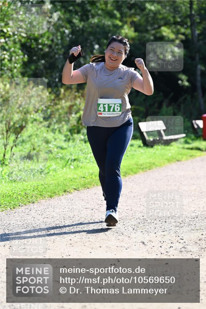 27.09.2026 - 35. Volkslauf durch das schöne Alstertal Dr. Thomas Lammeyer http://msf.ph/oto/10569650 27.09.2026 10:59:11 Laufen 4176 meine-sportfotos.de