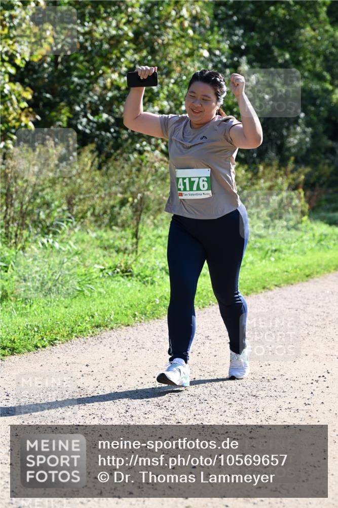 27.09.2026 - 35. Volkslauf durch das schöne Alstertal Dr. Thomas Lammeyer http://msf.ph/oto/10569657 27.09.2026 10:59:12 Laufen 4176 meine-sportfotos.de