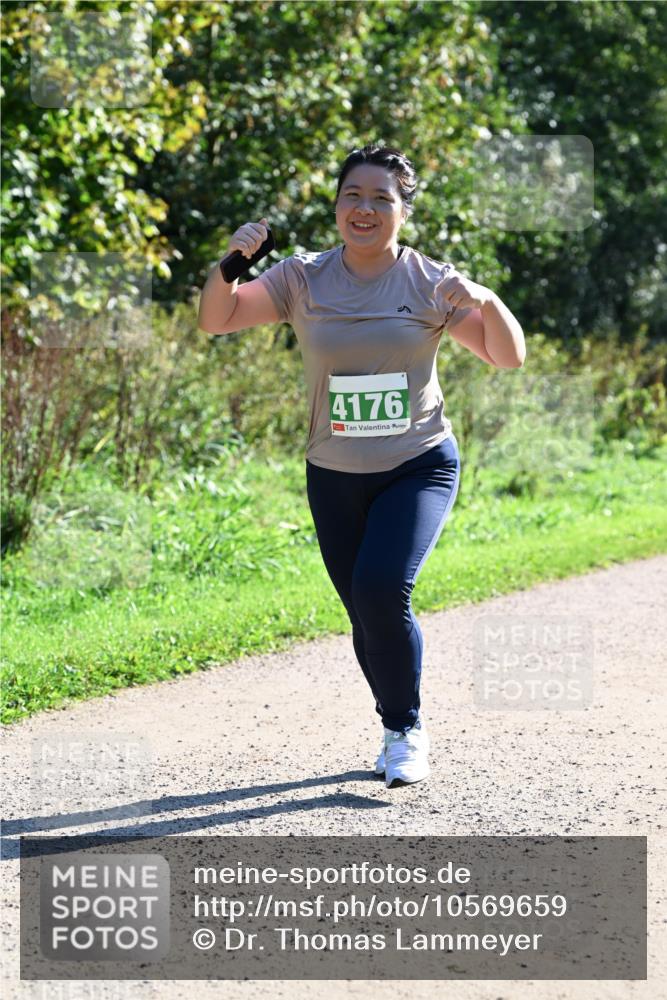 27.09.2026 - 35. Volkslauf durch das schöne Alstertal Dr. Thomas Lammeyer http://msf.ph/oto/10569659 27.09.2026 10:59:12 Laufen 4176 meine-sportfotos.de