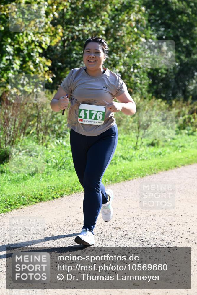 27.09.2026 - 35. Volkslauf durch das schöne Alstertal Dr. Thomas Lammeyer http://msf.ph/oto/10569660 27.09.2026 10:59:12 Laufen 4176 meine-sportfotos.de