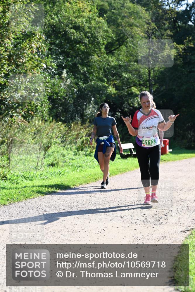 27.09.2026 - 35. Volkslauf durch das schöne Alstertal Dr. Thomas Lammeyer http://msf.ph/oto/10569718 27.09.2026 11:00:08 Laufen 4112 meine-sportfotos.de