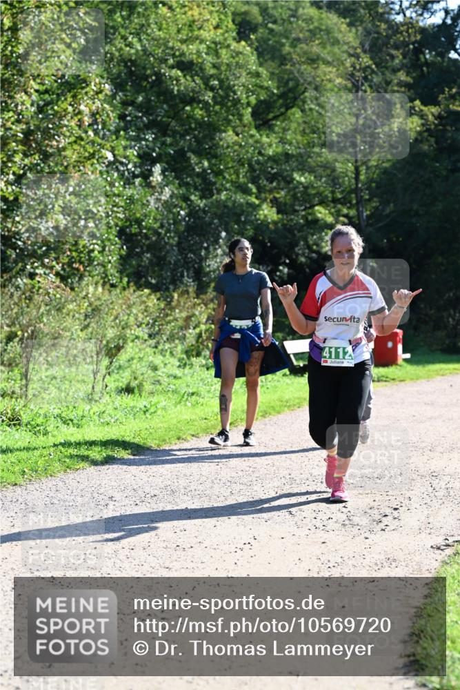 27.09.2026 - 35. Volkslauf durch das schöne Alstertal Dr. Thomas Lammeyer http://msf.ph/oto/10569720 27.09.2026 11:00:08 Laufen 4112 meine-sportfotos.de