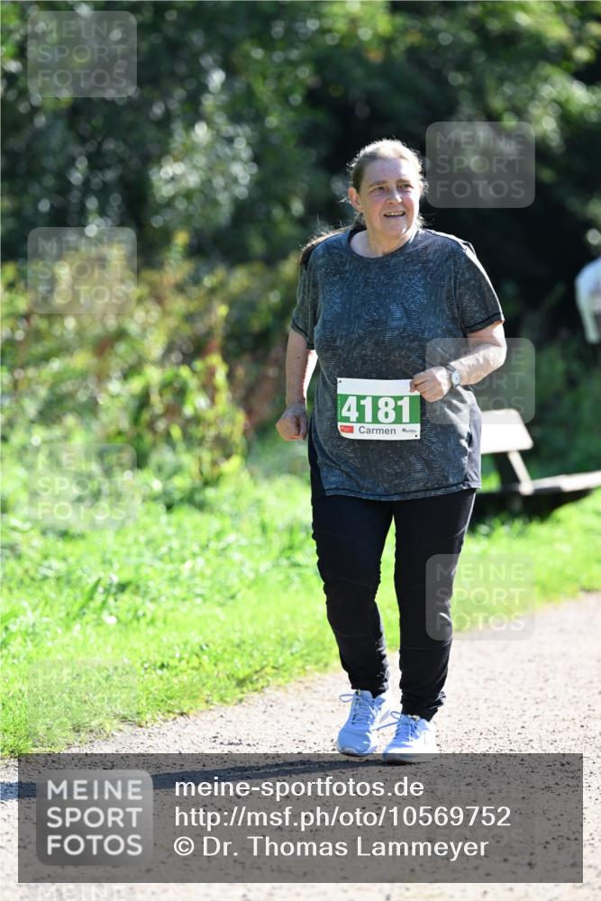 27.09.2026 - 35. Volkslauf durch das schöne Alstertal Dr. Thomas Lammeyer http://msf.ph/oto/10569752 27.09.2026 11:02:21 Laufen 4181 meine-sportfotos.de