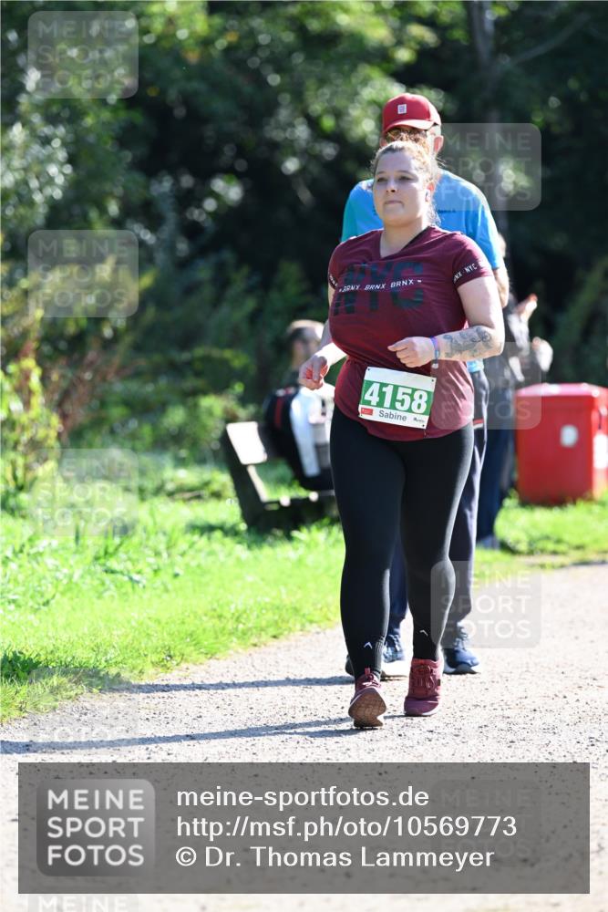 27.09.2026 - 35. Volkslauf durch das schöne Alstertal Dr. Thomas Lammeyer http://msf.ph/oto/10569773 27.09.2026 11:03:12 Laufen 4158 meine-sportfotos.de