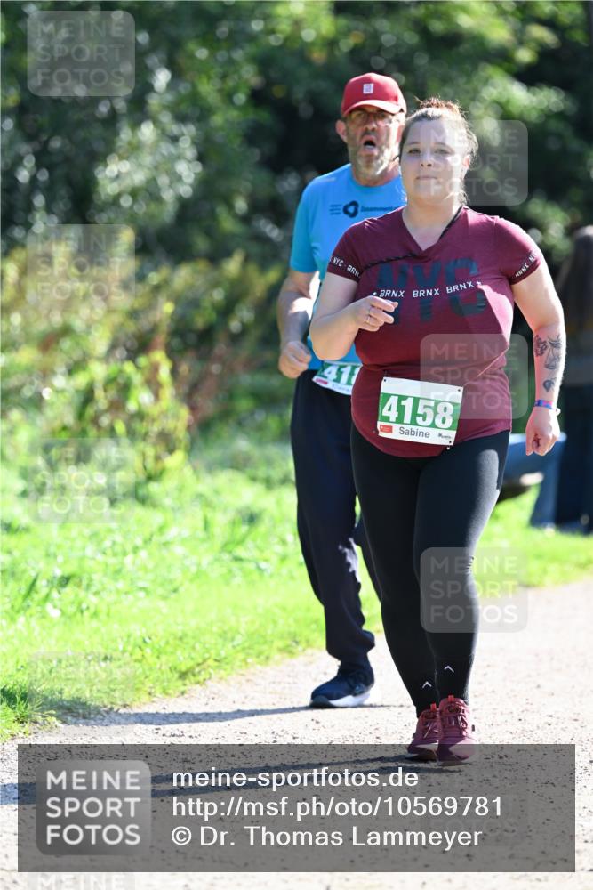 27.09.2026 - 35. Volkslauf durch das schöne Alstertal Dr. Thomas Lammeyer http://msf.ph/oto/10569781 27.09.2026 11:03:14 Laufen 411, 4158 meine-sportfotos.de