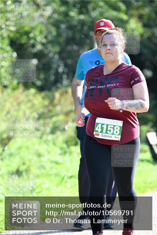 27.09.2026 - 35. Volkslauf durch das schöne Alstertal Dr. Thomas Lammeyer http://msf.ph/oto/10569791 27.09.2026 11:03:15 Laufen 4158 meine-sportfotos.de