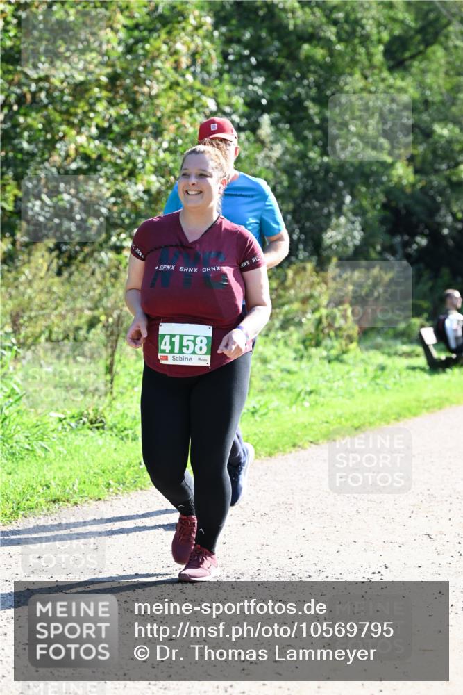 27.09.2026 - 35. Volkslauf durch das schöne Alstertal Dr. Thomas Lammeyer http://msf.ph/oto/10569795 27.09.2026 11:03:16 Laufen 4158 meine-sportfotos.de