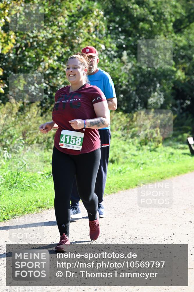 27.09.2026 - 35. Volkslauf durch das schöne Alstertal Dr. Thomas Lammeyer http://msf.ph/oto/10569797 27.09.2026 11:03:17 Laufen 4158 meine-sportfotos.de