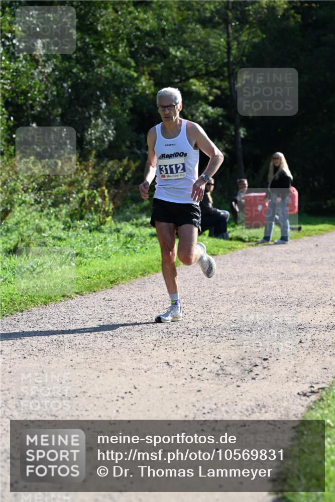 27.09.2026 - 35. Volkslauf durch das schöne Alstertal Dr. Thomas Lammeyer http://msf.ph/oto/10569831 27.09.2026 11:05:06 Laufen 3112 meine-sportfotos.de