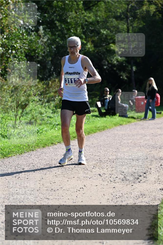 27.09.2026 - 35. Volkslauf durch das schöne Alstertal Dr. Thomas Lammeyer http://msf.ph/oto/10569834 27.09.2026 11:05:06 Laufen 3112 meine-sportfotos.de