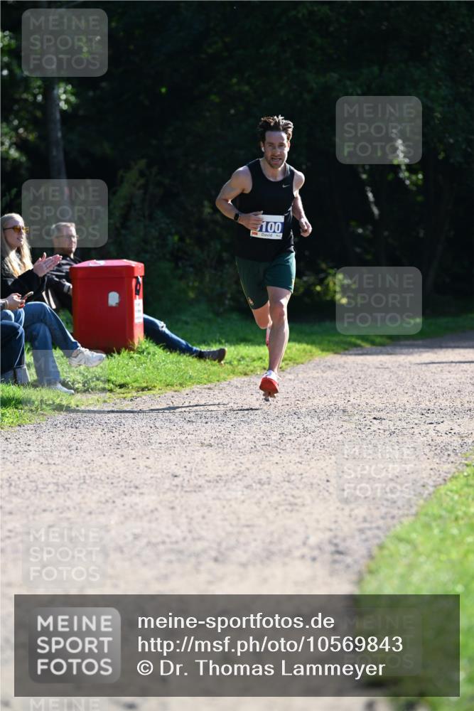 27.09.2026 - 35. Volkslauf durch das schöne Alstertal Dr. Thomas Lammeyer http://msf.ph/oto/10569843 27.09.2026 11:05:30 Laufen 100 meine-sportfotos.de