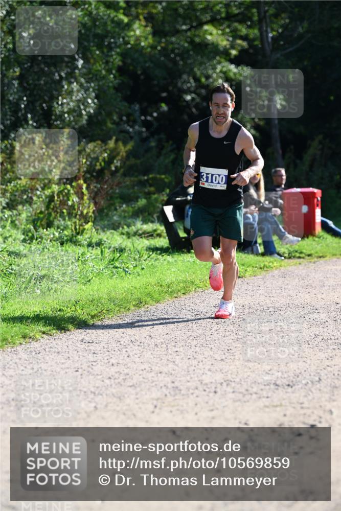 27.09.2026 - 35. Volkslauf durch das schöne Alstertal Dr. Thomas Lammeyer http://msf.ph/oto/10569859 27.09.2026 11:05:32 Laufen 3100 meine-sportfotos.de