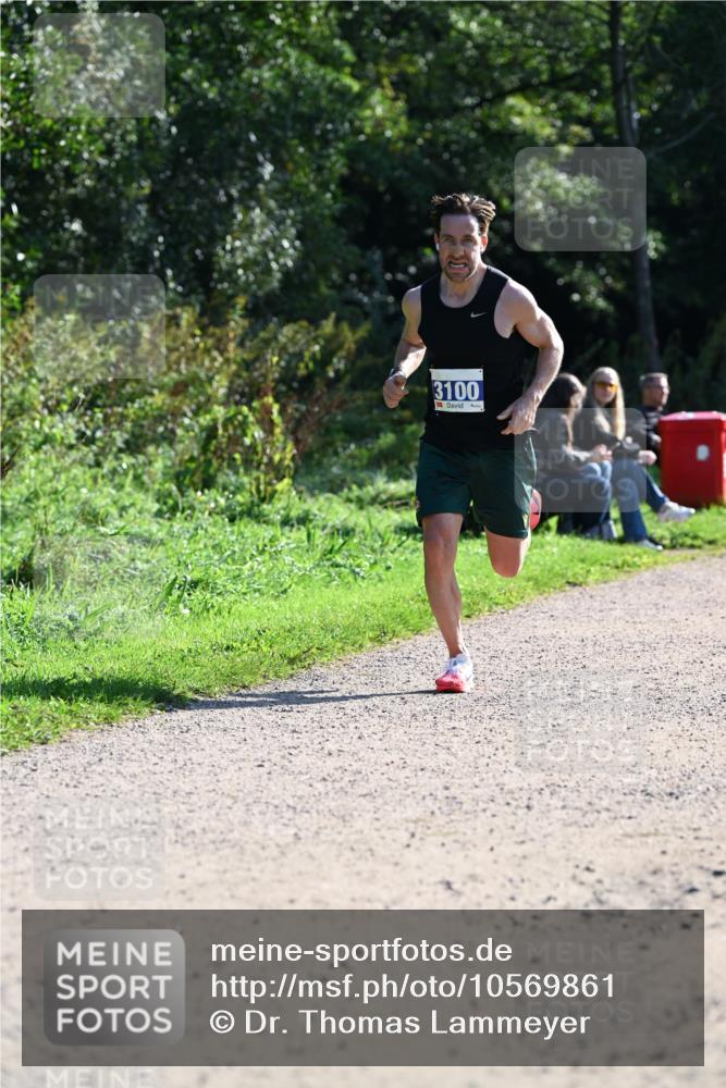 27.09.2026 - 35. Volkslauf durch das schöne Alstertal Dr. Thomas Lammeyer http://msf.ph/oto/10569861 27.09.2026 11:05:32 Laufen 3100 meine-sportfotos.de
