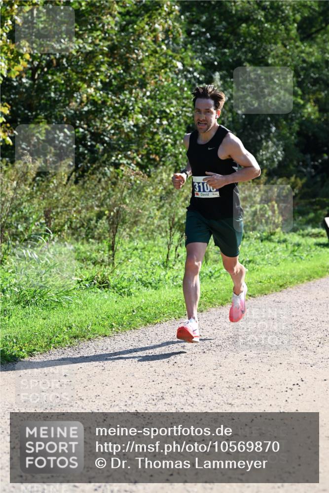 27.09.2026 - 35. Volkslauf durch das schöne Alstertal Dr. Thomas Lammeyer http://msf.ph/oto/10569870 27.09.2026 11:05:33 Laufen 3100 meine-sportfotos.de