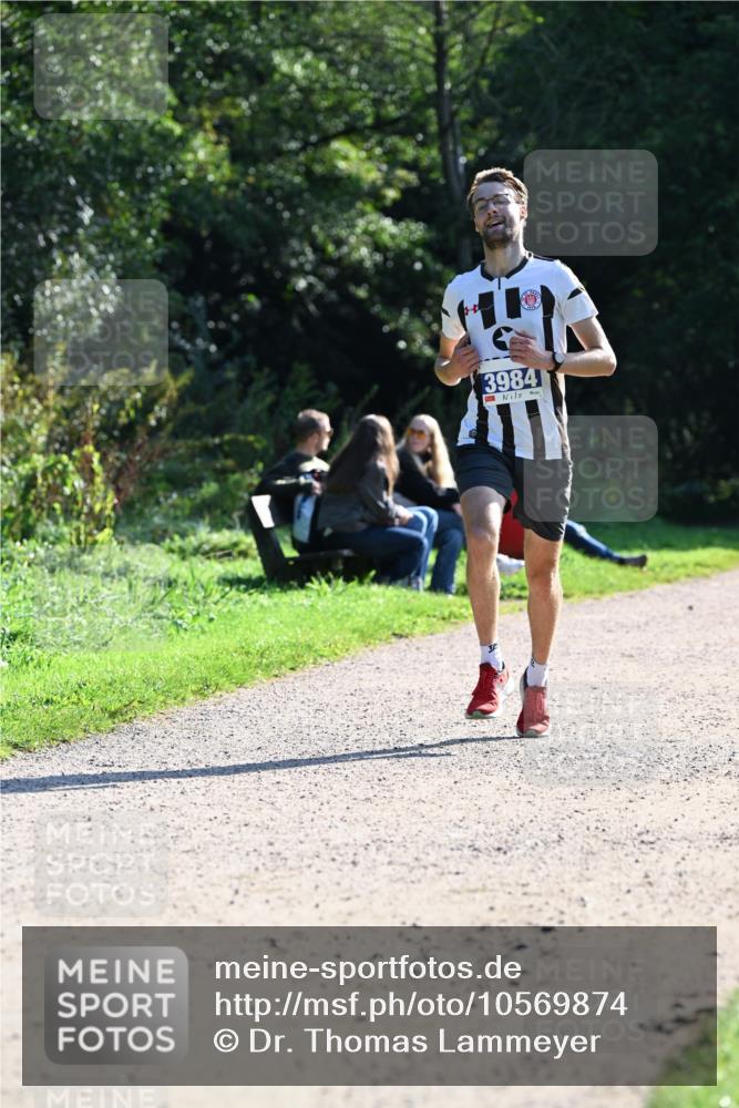 27.09.2026 - 35. Volkslauf durch das schöne Alstertal Dr. Thomas Lammeyer http://msf.ph/oto/10569874 27.09.2026 11:05:42 Laufen 3984 meine-sportfotos.de