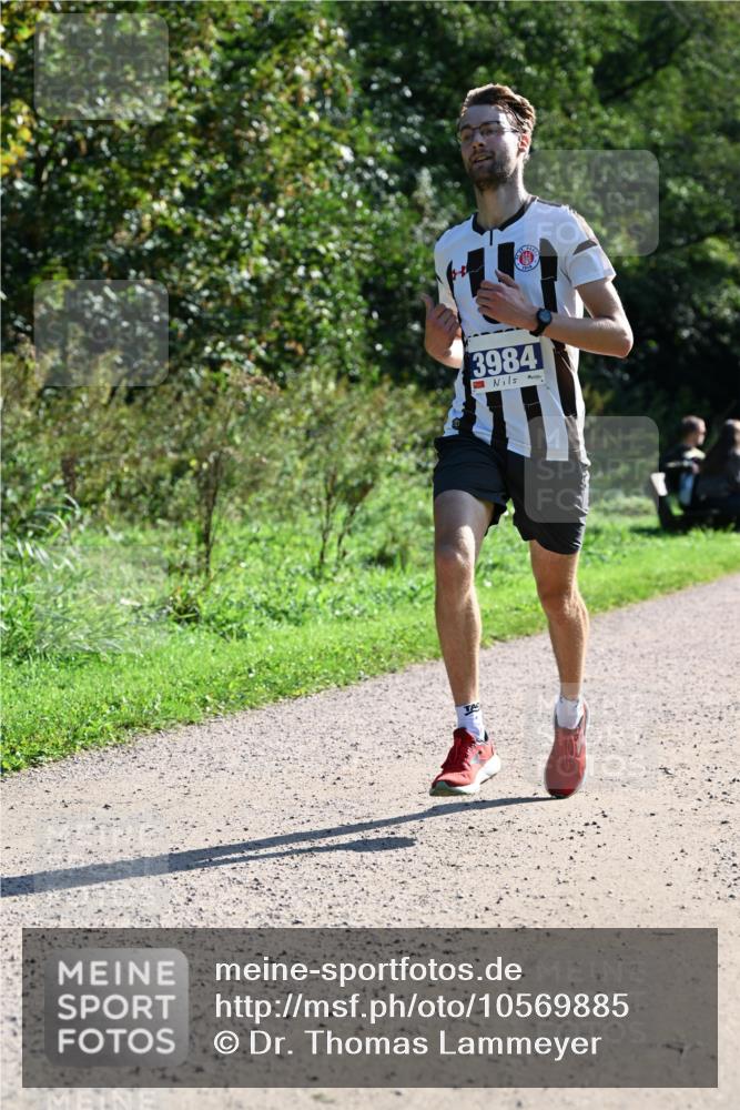 27.09.2026 - 35. Volkslauf durch das schöne Alstertal Dr. Thomas Lammeyer http://msf.ph/oto/10569885 27.09.2026 11:05:44 Laufen 3984 meine-sportfotos.de